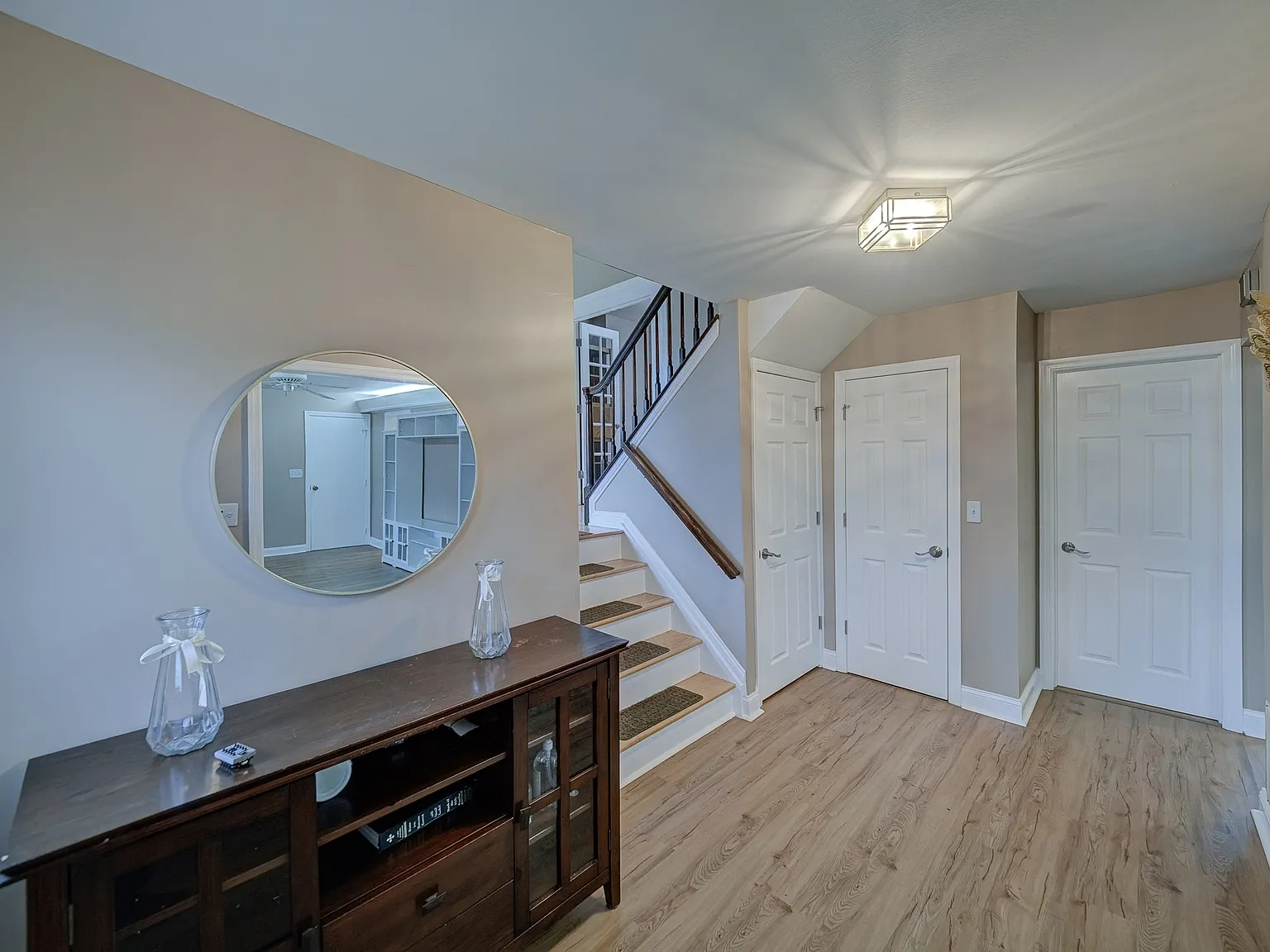3 bed, 1656 sqft, $4,000 — Photo 4