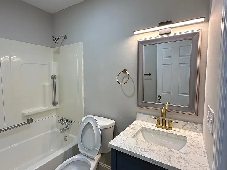 178 Elephant Rd — Photo 9
