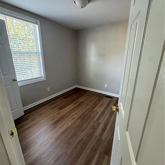 121 Stoneforest Dr — Photo 34