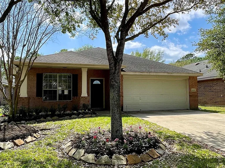21719 Orange Maple Ct — Photo 1