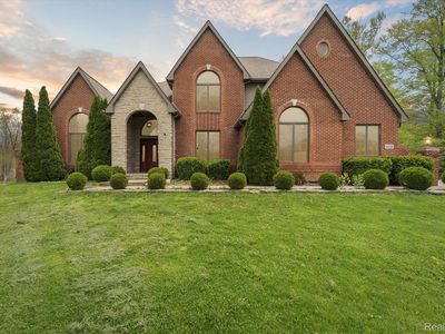 4212 Mill Lake Rd, Lake Orion, MI, 48360