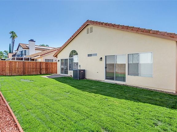 2nd image of 40115 Ravenwood Dr