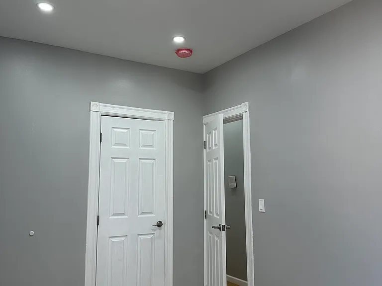 156 Clerk St #2 — Photo 9