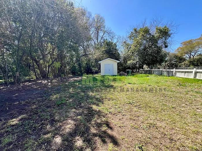 3 bed, 2.0 bath, 1000 sqft, $1,250 — Photo 3