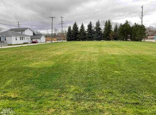 8637 Dixie Hwy, Fair Haven, MI 48023