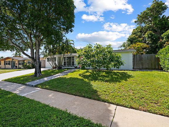 5th image of 12104 Hillman Drive