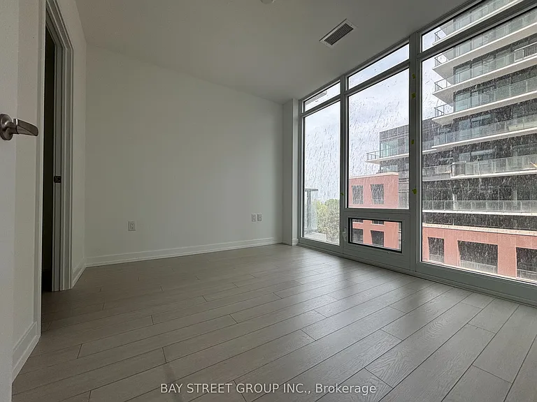 4010 Eglinton Ave W #605 — Photo 11