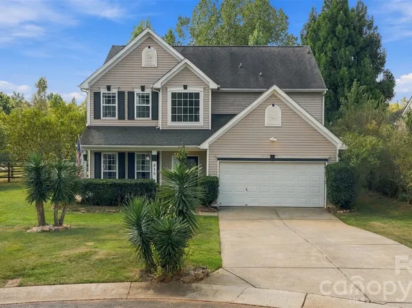 915 Rocky Meadows Ln, Concord, NC 28025