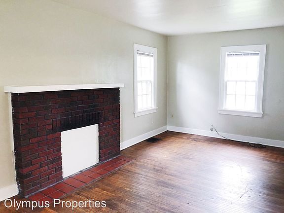 4th image of 323 Eagelson Ave