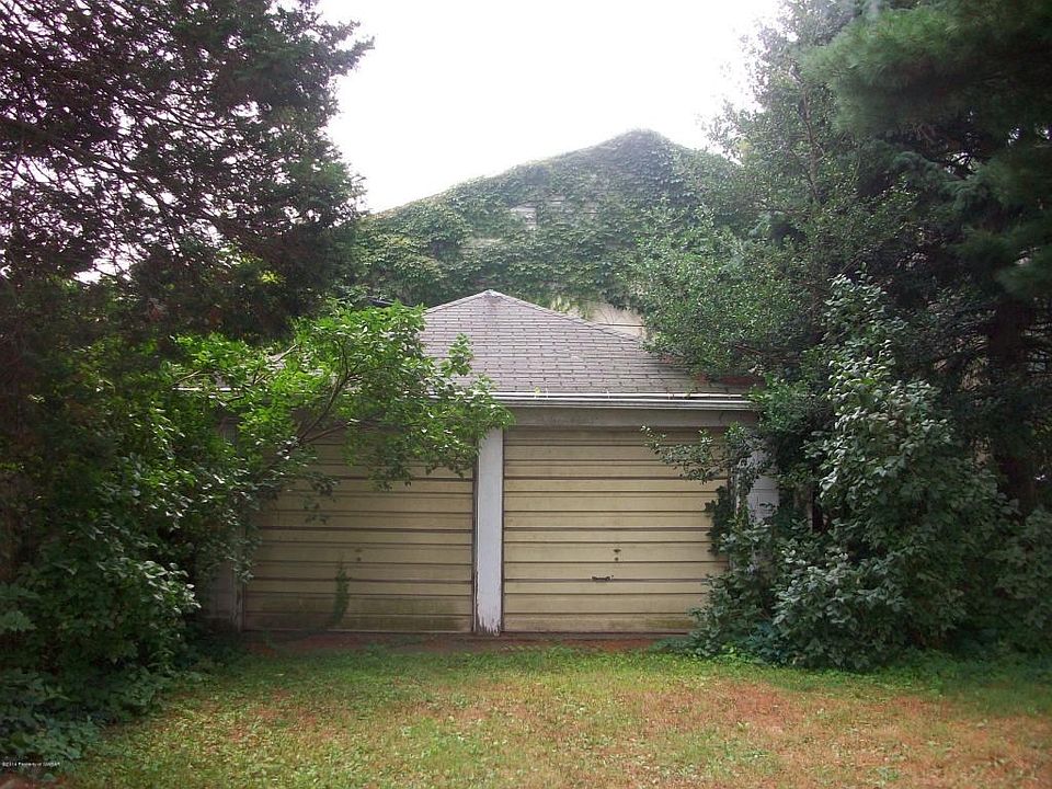 2nd image of 381 Wright Ave