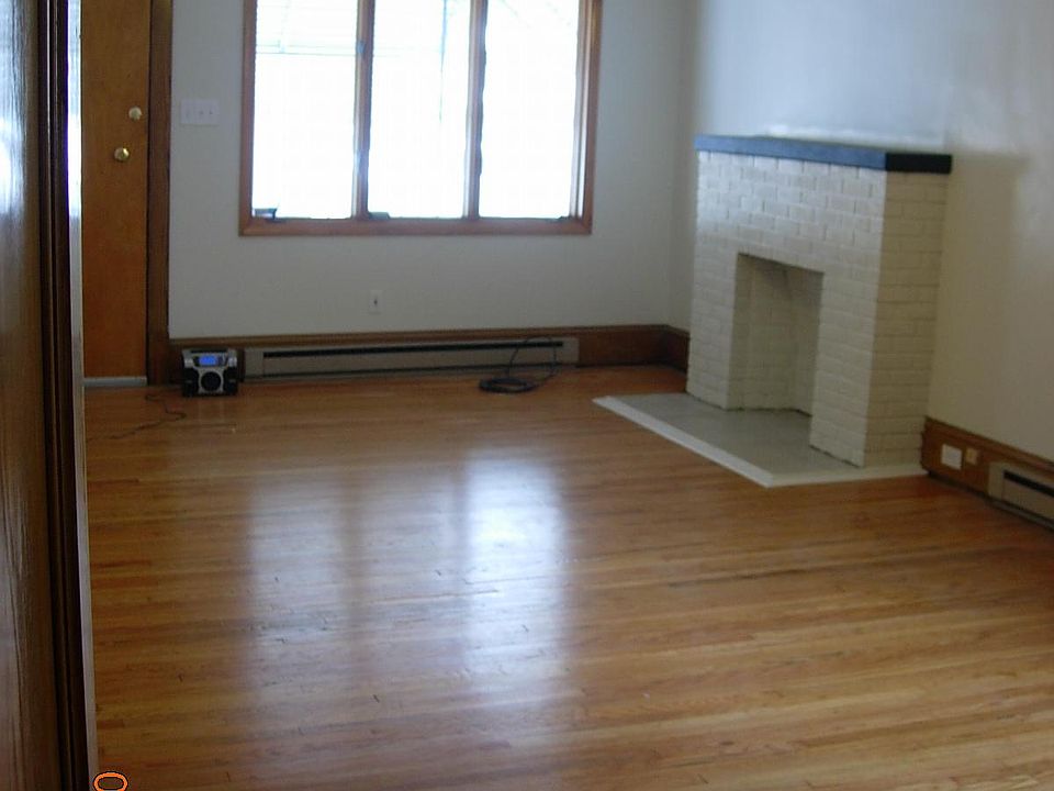 2nd image of 1106 N Main Ave