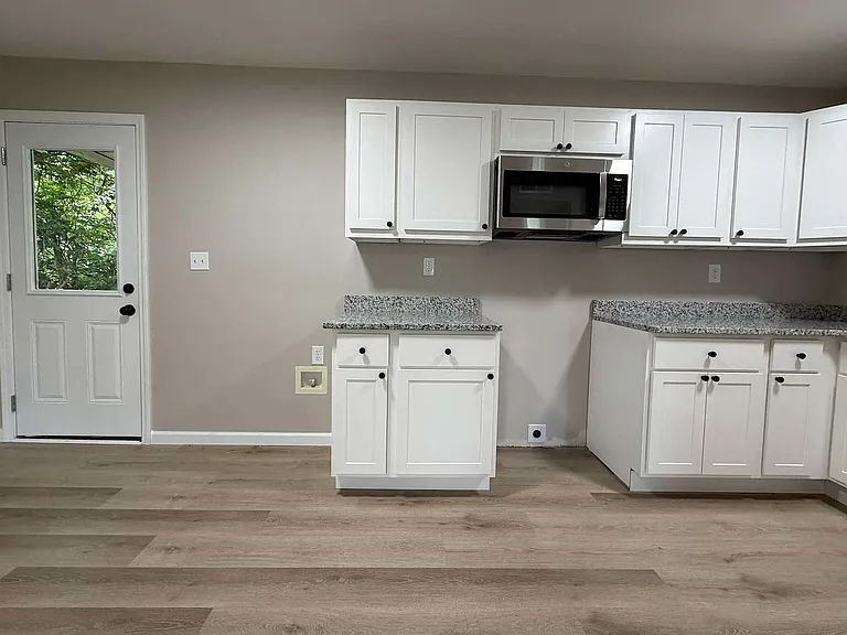 5304 Cedrus Cir — Photo 9