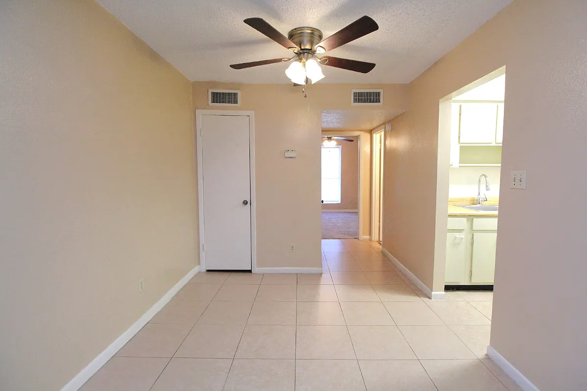 Building Photo - 600 Scenic Highway 309