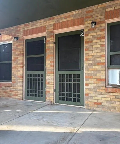 2428 Avenue 0 1/2 St #2 — Photo 2