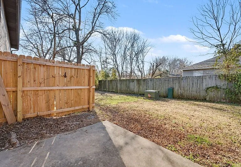 1045 S Happy Hollow Rd #1 — Photo 15