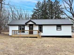 946 Masters St, Beloit, WI 53511