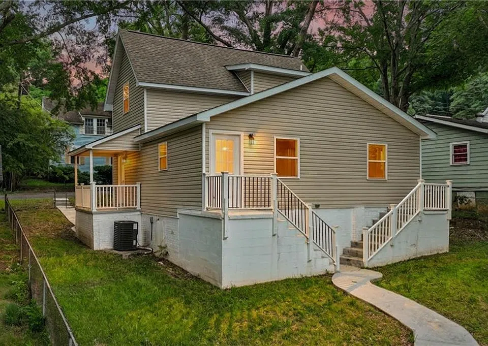 13 Hillside Ave