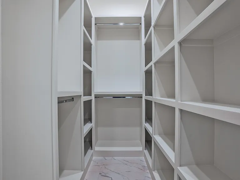 4322 Roseland Ave #9 — Photo 28
