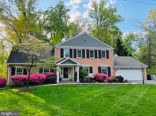 3204 Barbara Ln, Fairfax, VA 22031