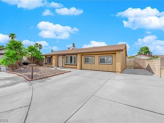 4th image of 7274 Pinebrook Cir