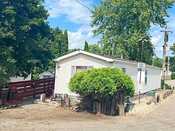 600 Hastings Ave Trailer 107, Saint Paul Park, MN 55071