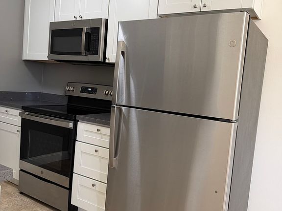 5th image of 641 Kirkland Dr APT 4