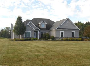 42233 Elk Creek Dr, Lagrange, OH 44050