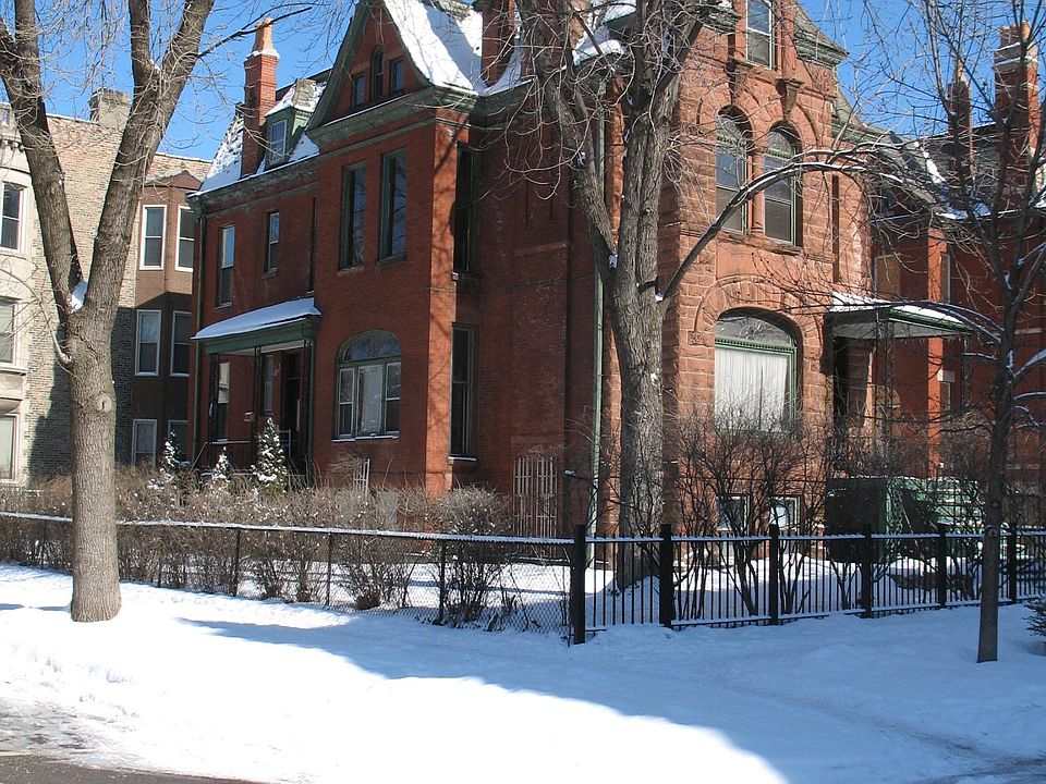 1st image of 2156 W Pierce Ave #1