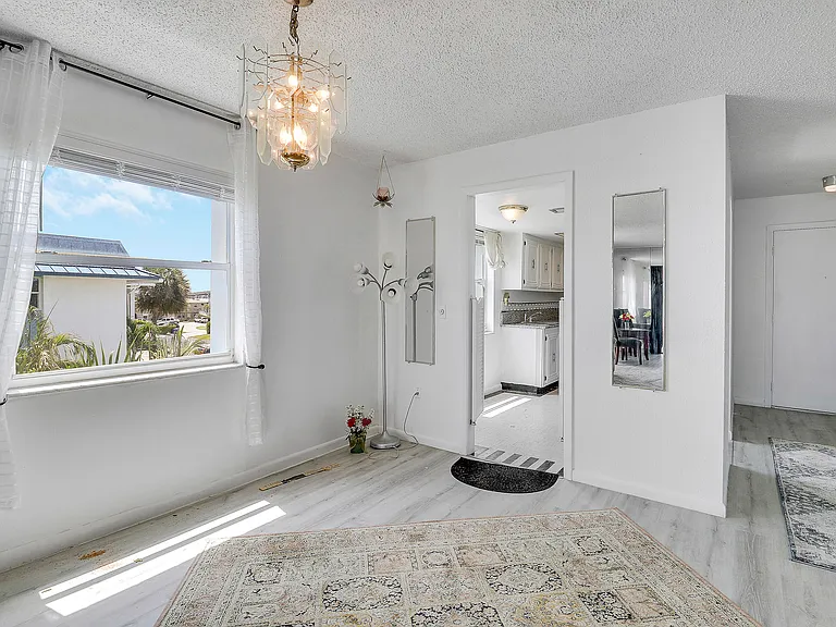410 Wilma Cir #308 — Photo 32