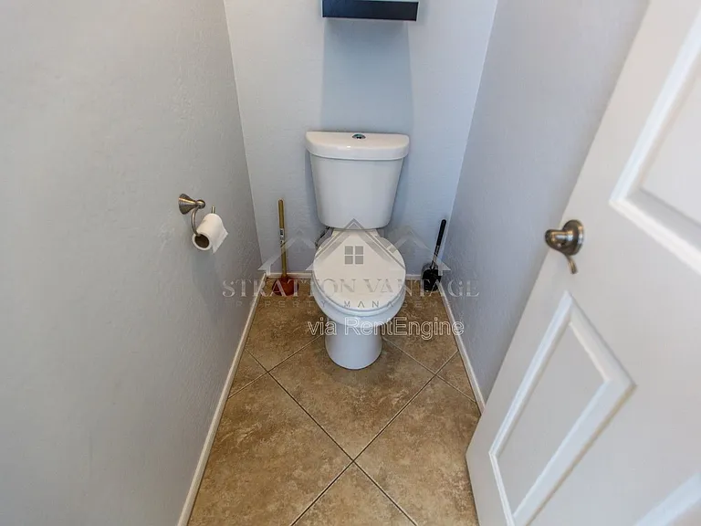 4323 E Ivanhoe St — Photo 45