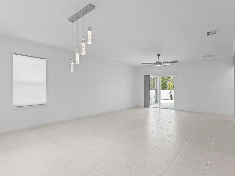 681 SW Millard Dr — Photo 20