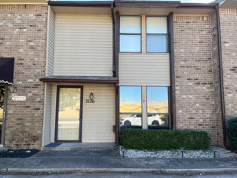 2126 NW 118th St