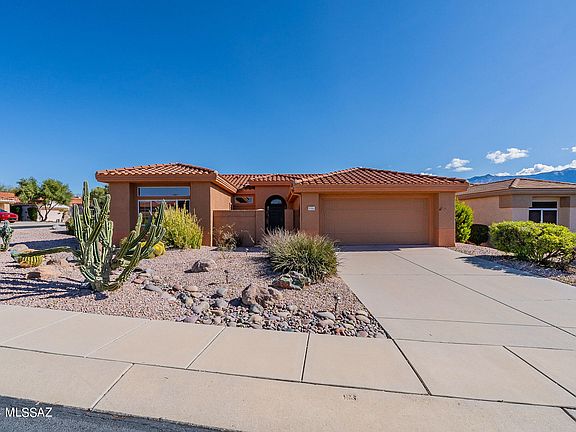 3rd image of 2165 E Romero Canyon Dr