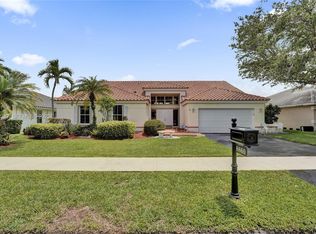 8860 Southern Orchard Rd S, Davie, FL 33328