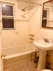 Rented by Zikos Realty Services