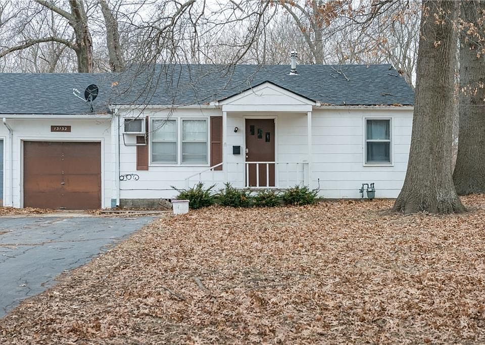 13132 Parker Ave, Grandview, MO 64030 Zillow