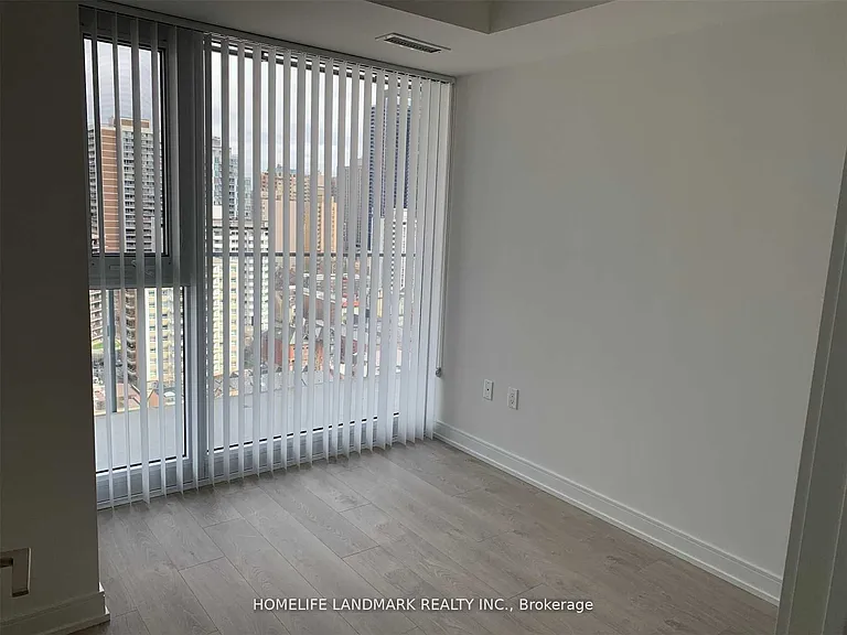 50 Wellesley St E #2002 — Photo 6