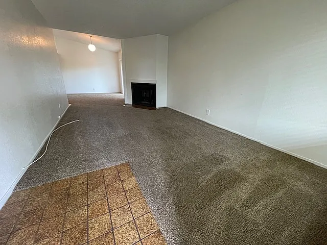 2385 S Whitney Blvd — Photo 4