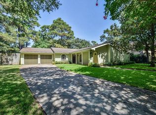 302 Enchanted River Dr, Spring, TX 77388