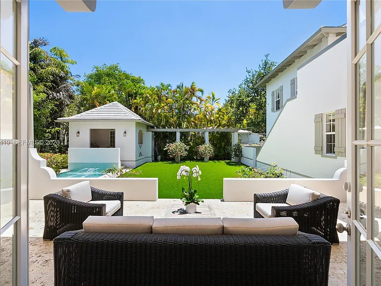 7745 SW 54th Ave — Photo 11
