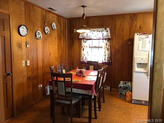 4th image of 102 Spruce Dr