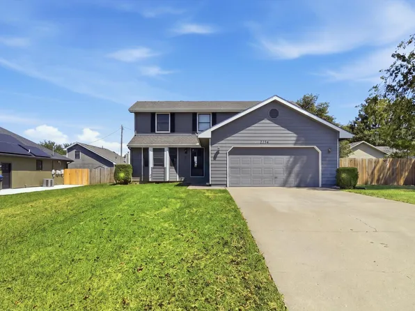 2734 SW Stutley Rd, Topeka, KS 66614