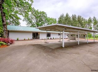 30843 Cartney Dr, Harrisburg, OR 97446
