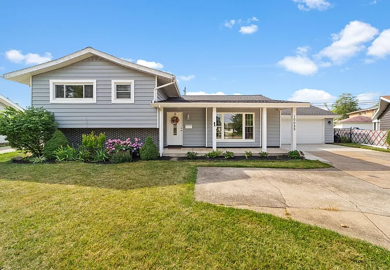 10055 Concord Ct — Photo 1