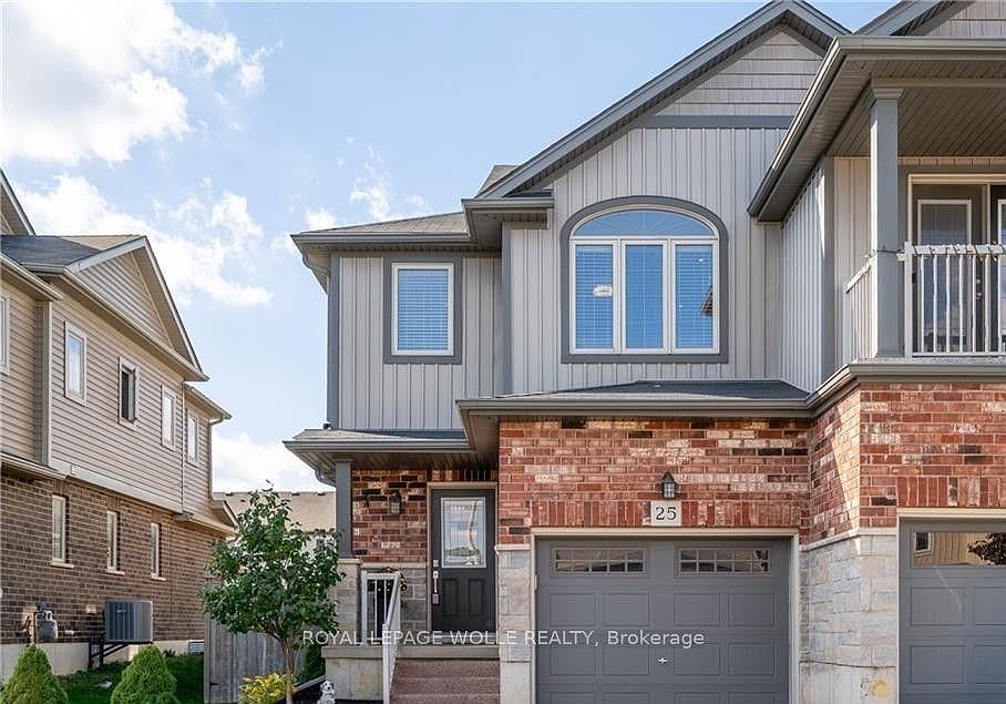 1st image of 25 Machado St