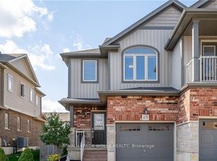 25 Machado St, Kitchener, ON N2R0C1