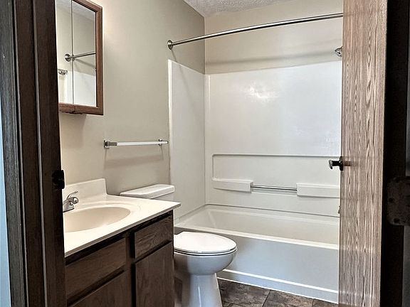 5th image of 247 W Union St APT 101D