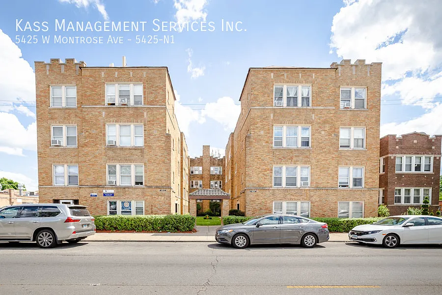 5419-27 W Montrose