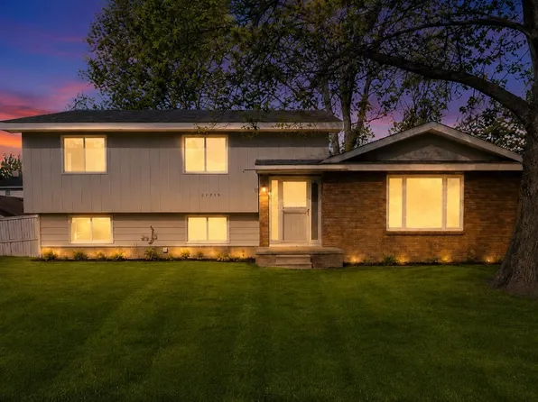 21773 Rockwell St, Farmington Hills, MI 48336