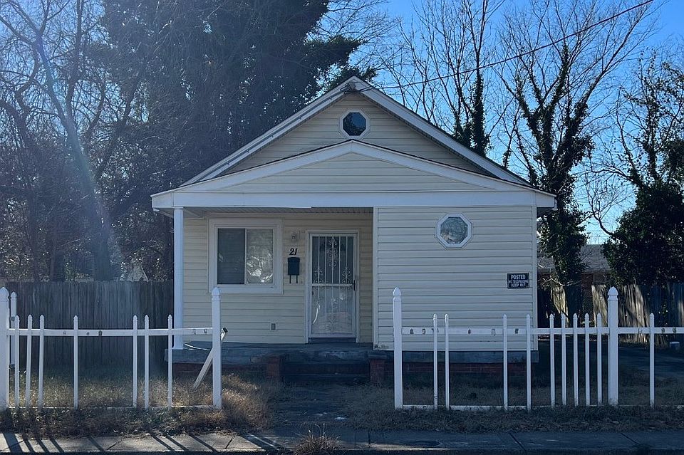 1st image of 21 W Kelly Ave